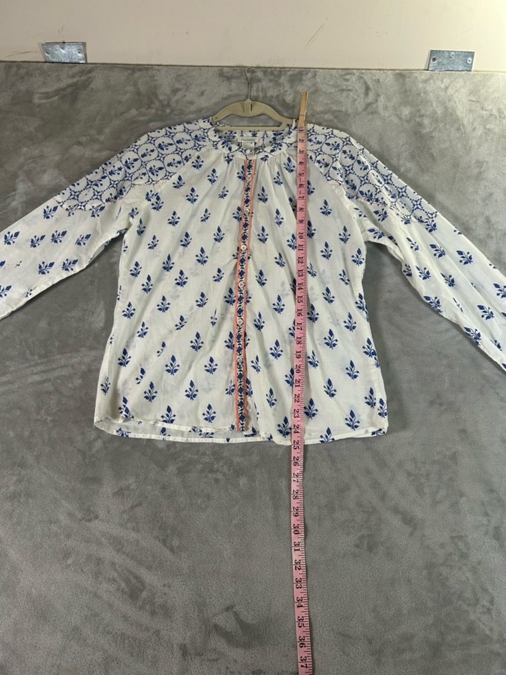 Sundance White Button-Down Shirt with Blue Print and Orange Trim - Picture 4 of 8